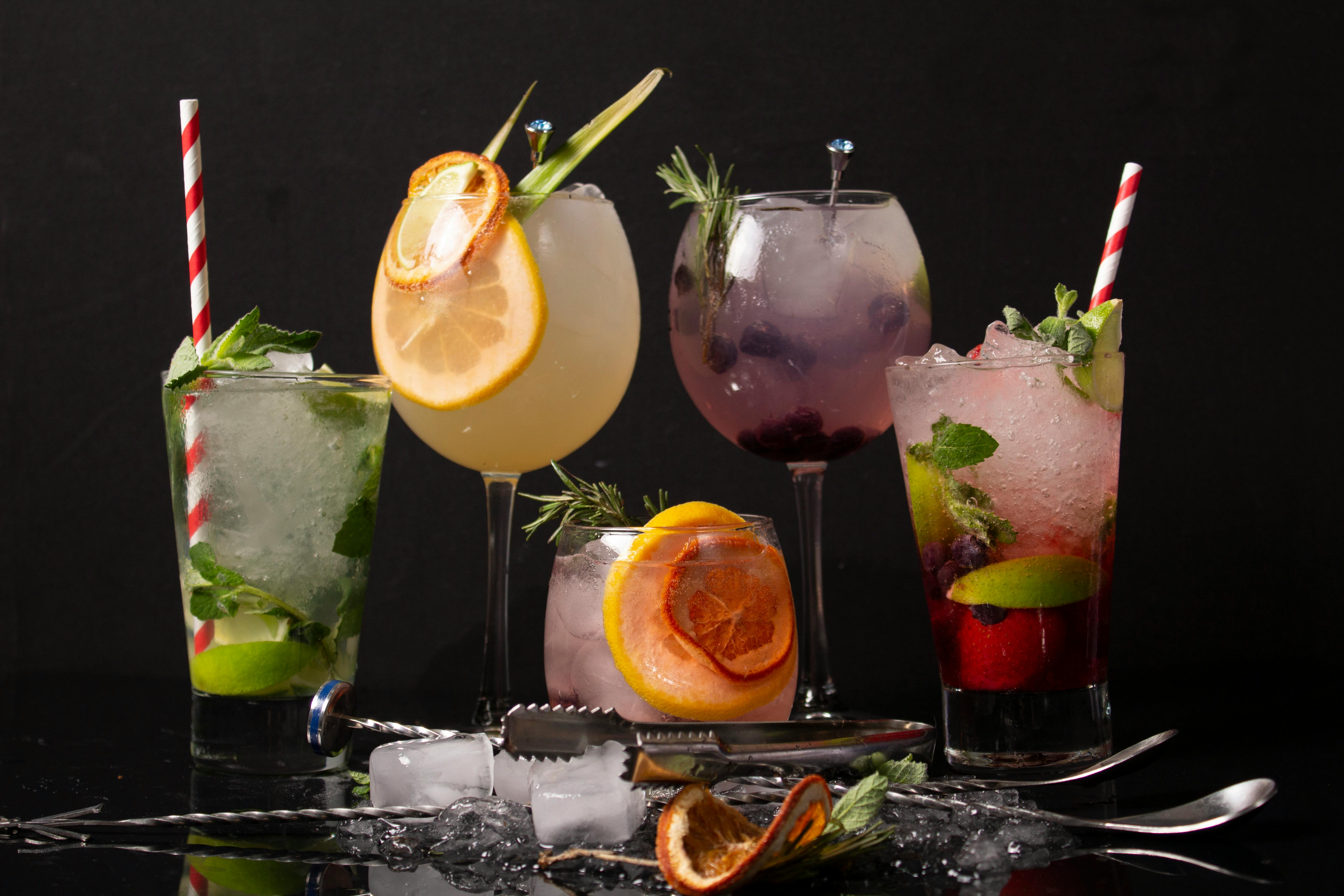 Noches de Viernes y Sábado: bebidas a mitad de precio a partir de la tercera